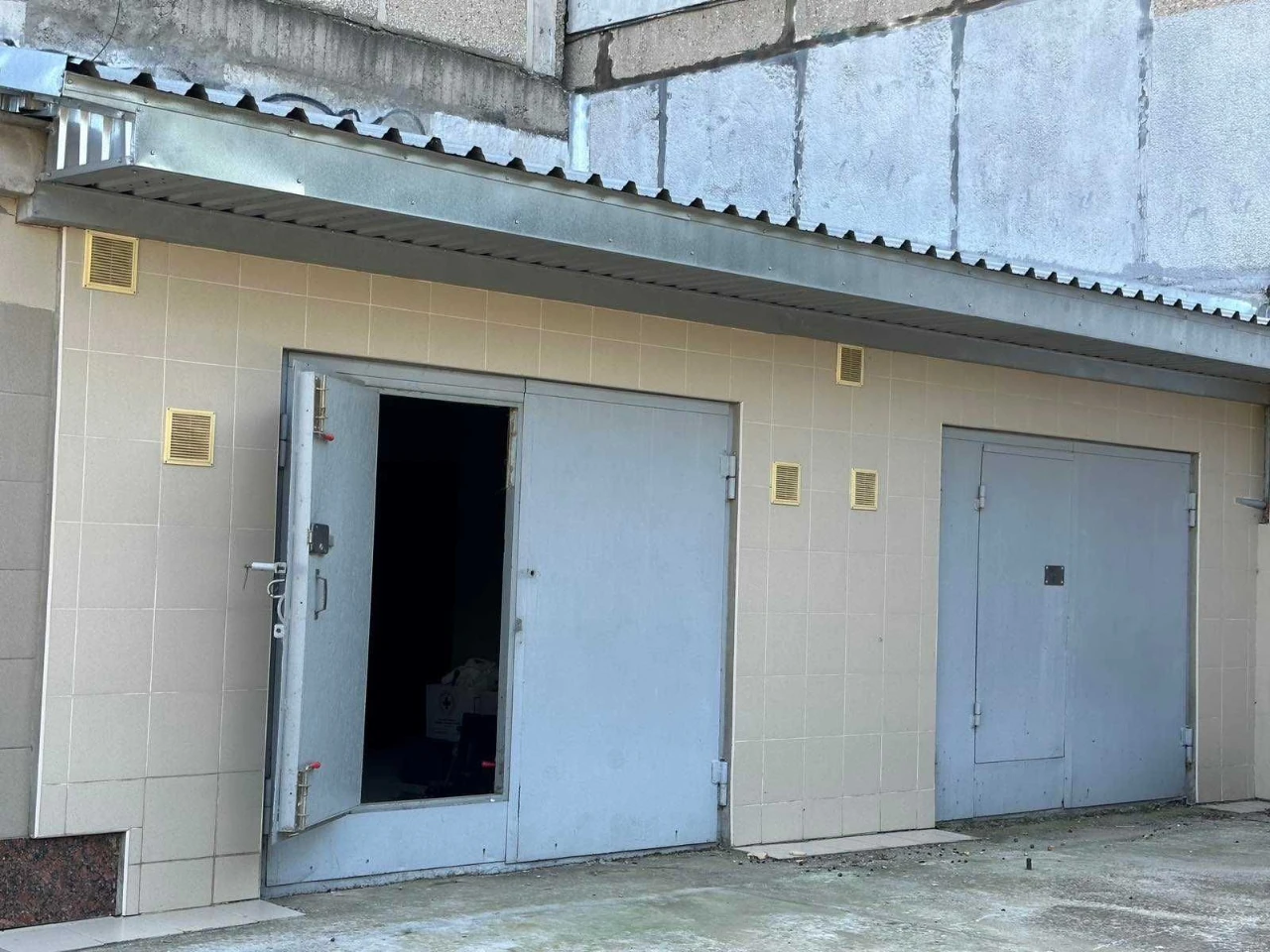 Продам 2 спарені гаражі по вул. Полтавська 23