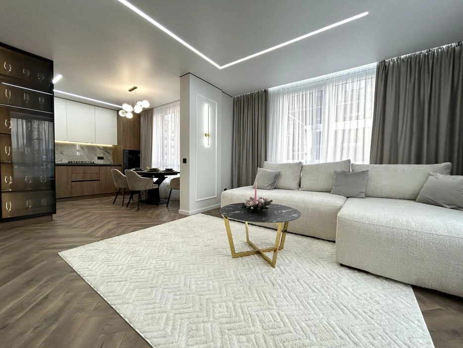 Продаж найшикарнішої, 3-кімнатноі квартири в центрі міста !