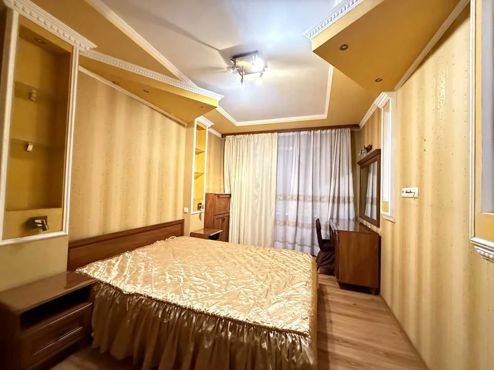 Apartment. Kyiv, Gorlovska St.