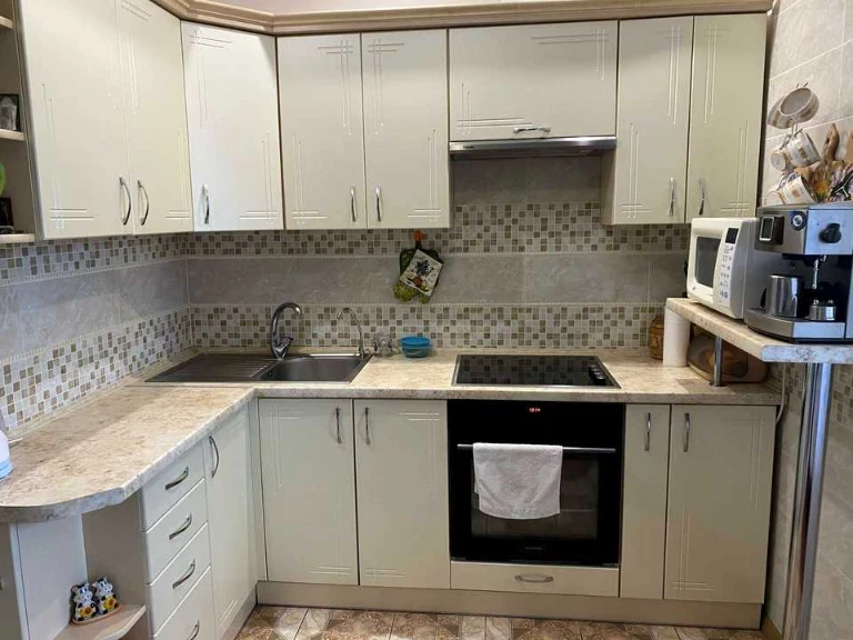 Apartment. Kyiv, Mezhylova Street.