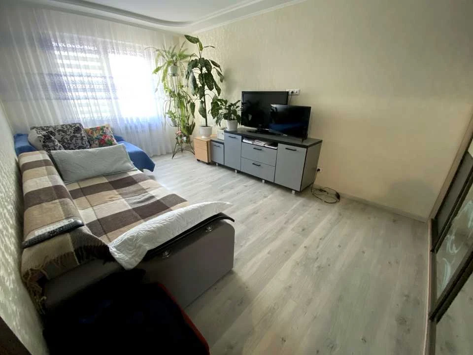 Apartment. Kyiv, Mezhylova Street.