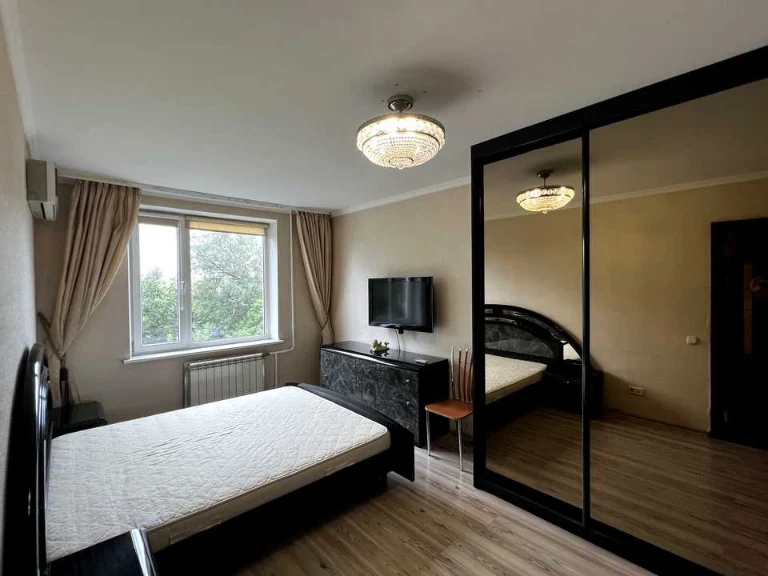 Apartment. Kyiv, Solomjans'ka St.
