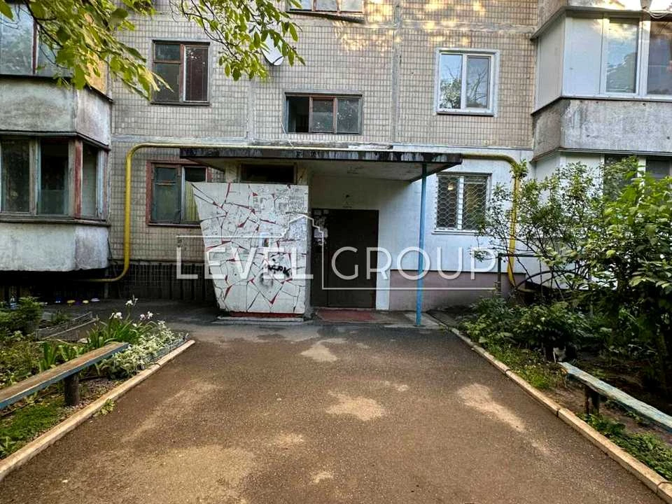 Apartment. Kyiv, Ivan Vykhovsky Street.