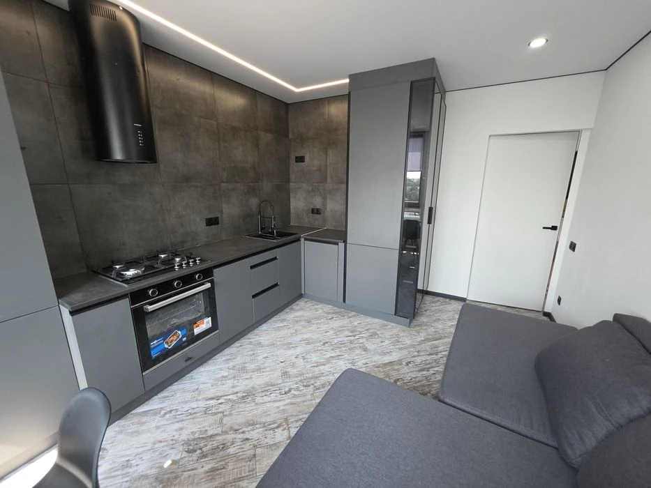 Stylish one-room apartment with modern renovation for sale