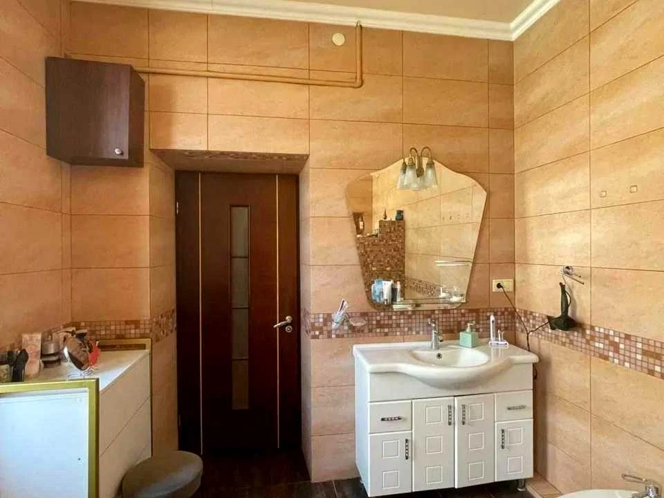 Apartment. Lviv, Kosty Levytskyi Street