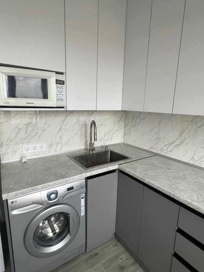 Продам двокімнатну квартиру (55.8 м²) в Києві, Дніпровський