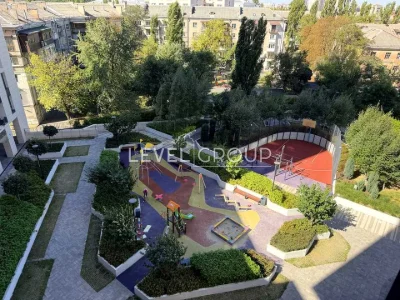 Квартира. Киев, проспект Тракторостроителей