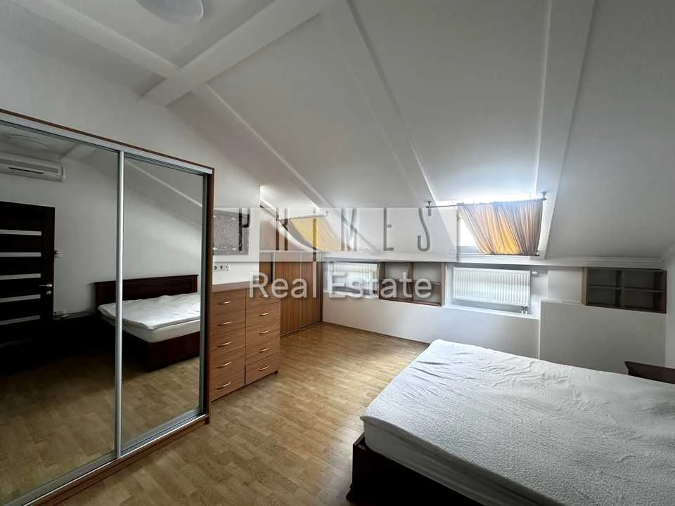 Apartment. Kyiv, Tarasa Shevchenko Avenue.