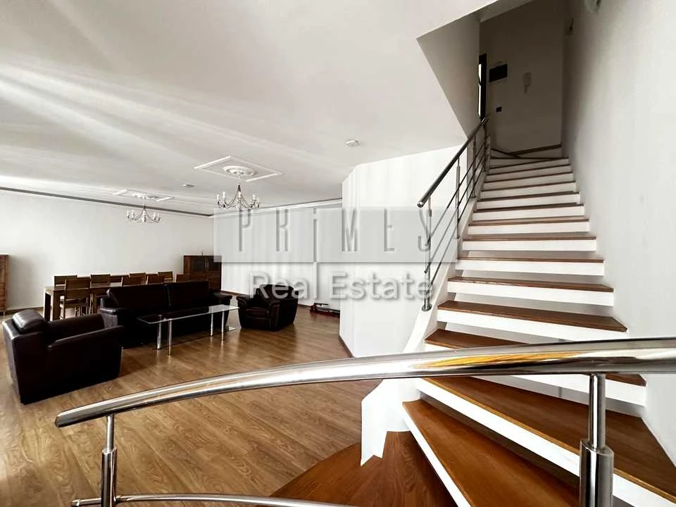 Apartment. Kyiv, Tarasa Shevchenko Avenue.