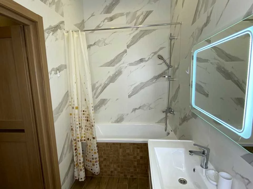 Apartment. Odessa, Italian Boulevard