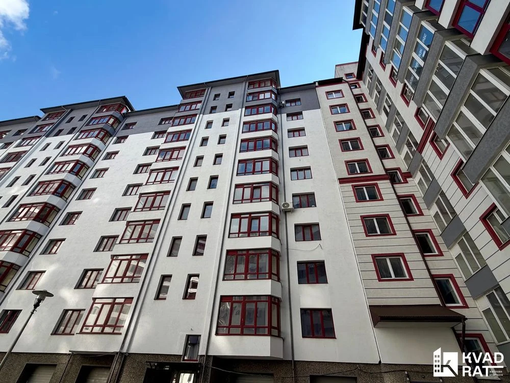 Продажа квартиры 2 км! 3 этаж