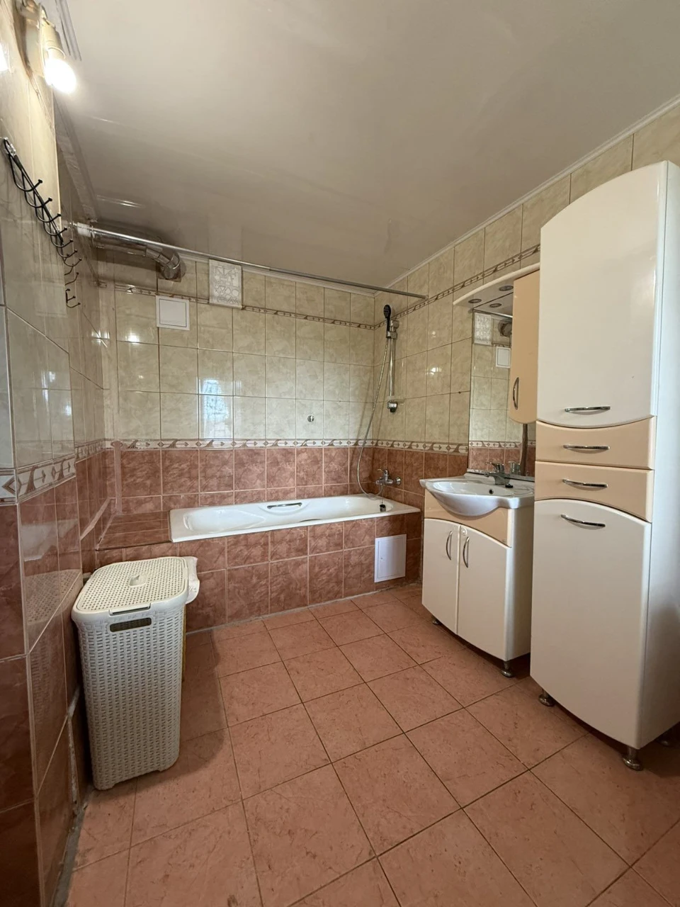 2 room modern dwelling in the private sector of Panas Myrnyi