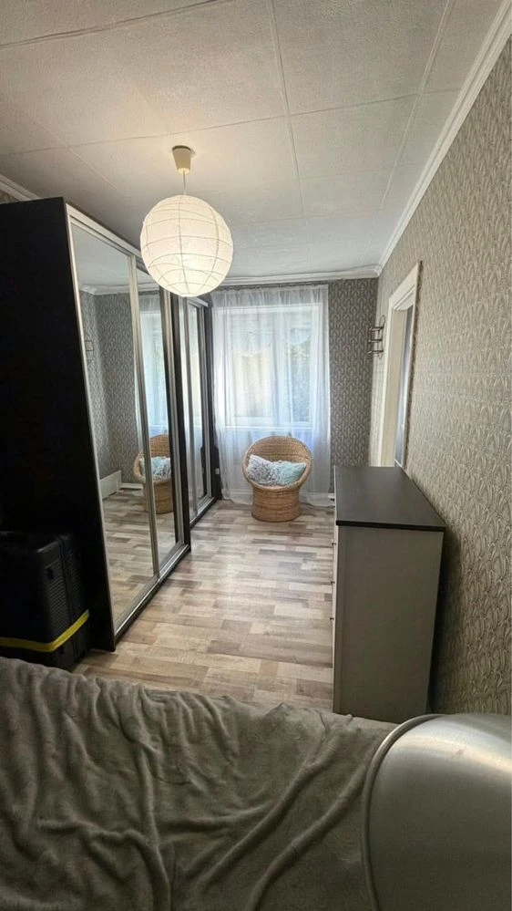 Apartment Second Floor. 3 Rooms.