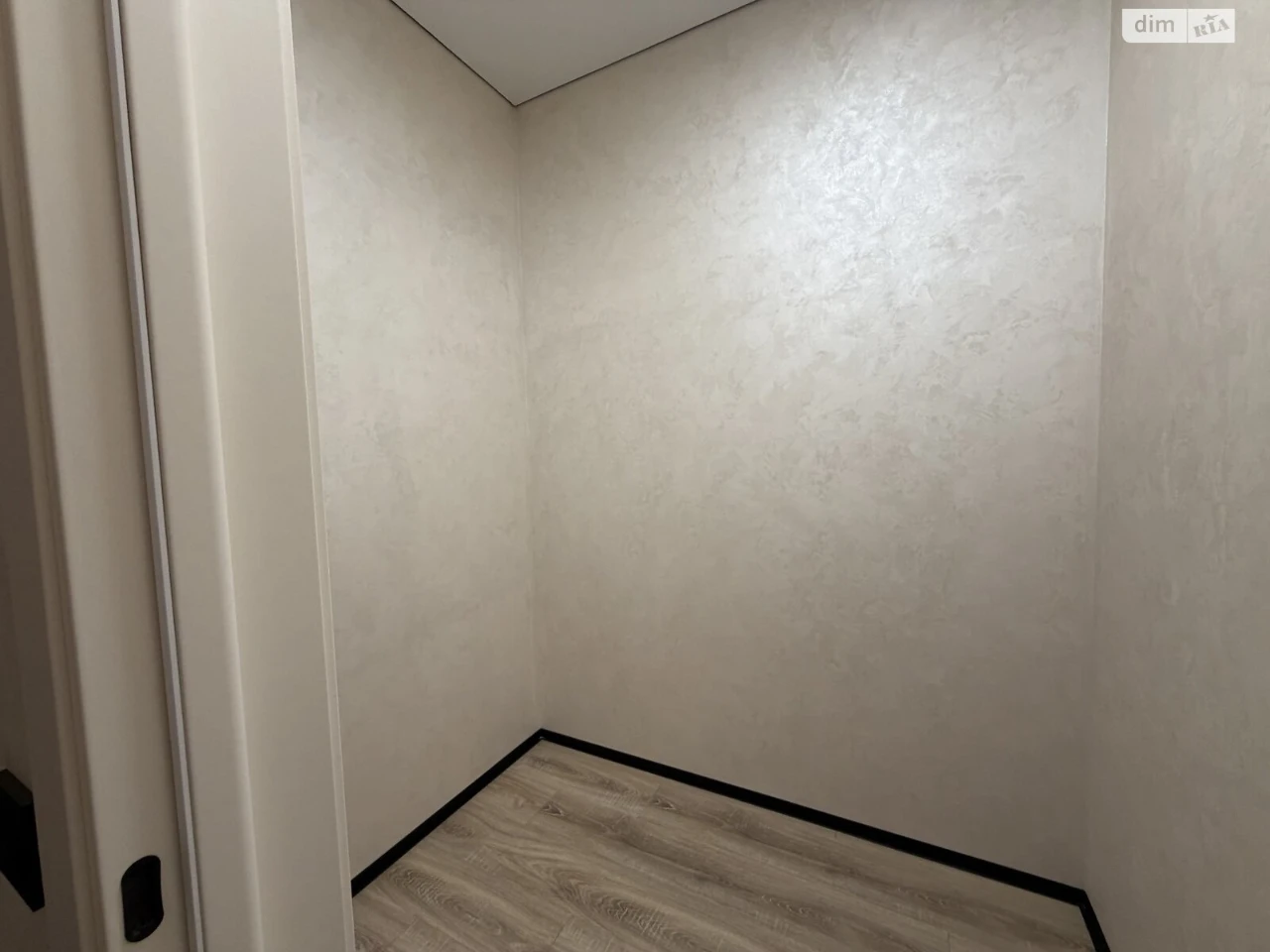 Sale Apartment Center