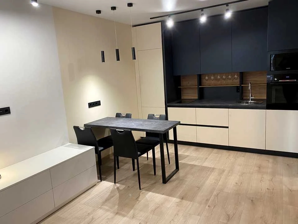 Apartment. Kyiv, Harmatna St.