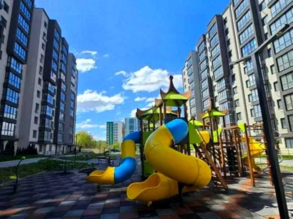 Apartment. Lviv, Roksolany St.