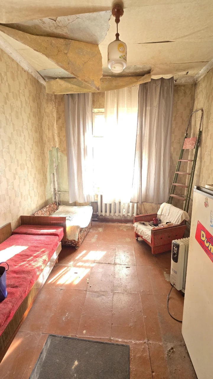 Продам 3к квартира проспект Мазепи