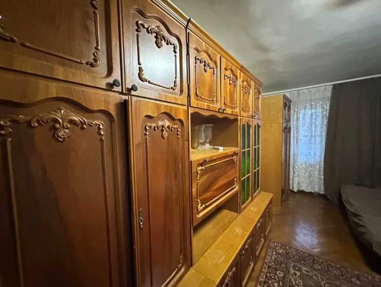 Продажа трехкомнатной квартиры на Сегедской