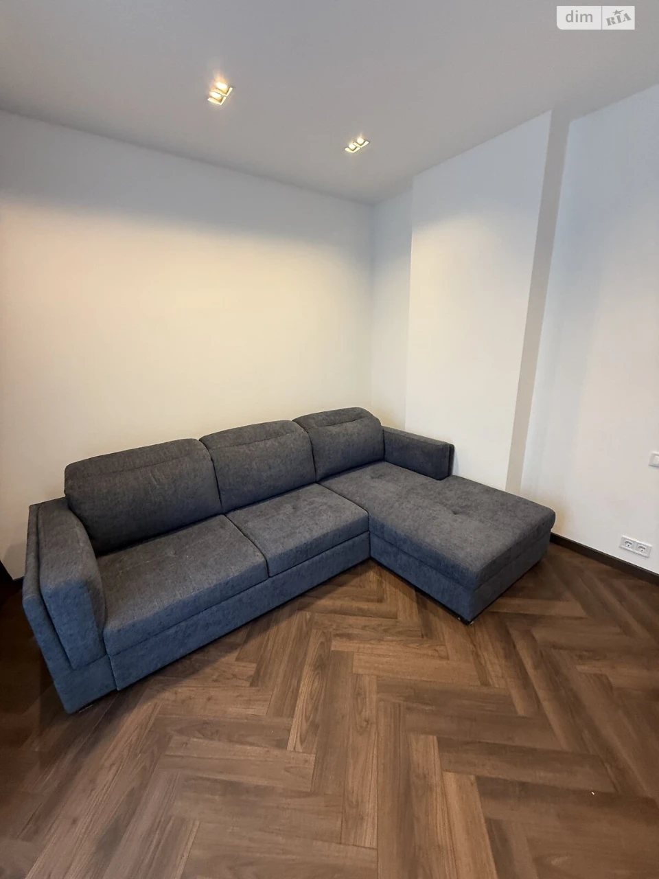 Apartment for Sale, Center
