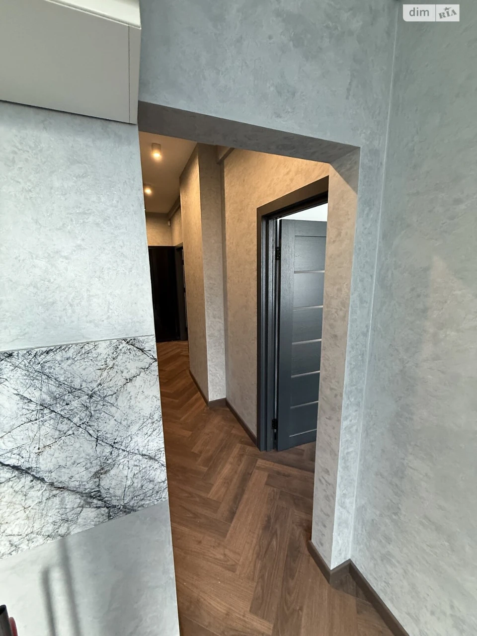 Apartment for Sale, Center