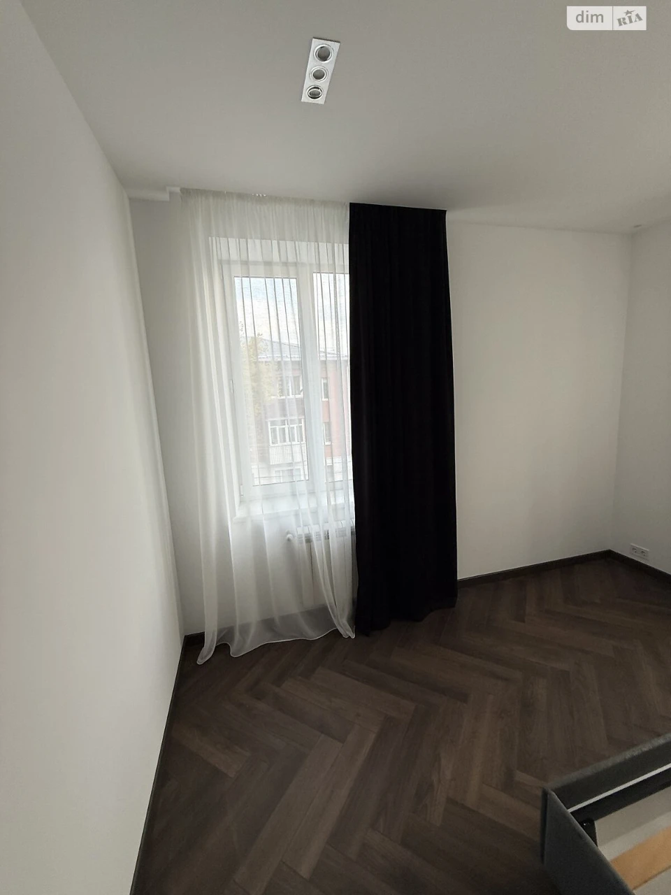 Apartment for Sale, Center