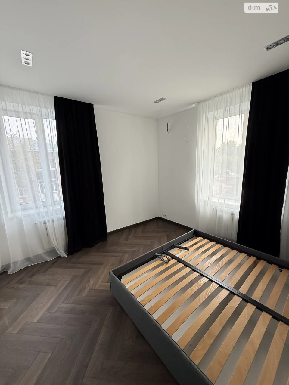 Apartment for Sale, Center