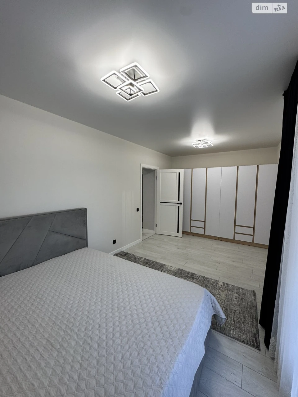 Apartment for Sale, Center