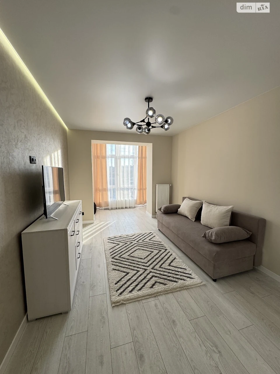 Apartment for Sale, Center
