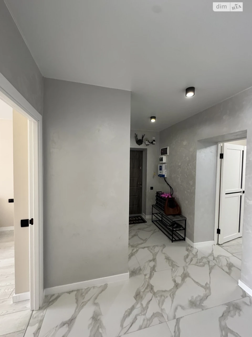 Apartment for Sale, Center