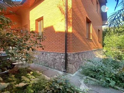 House. Rivne, Holubyna St.