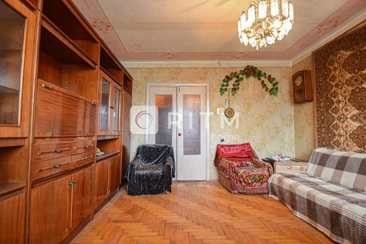Sale of a 3-room apartment in the area of Canada, Ternopil