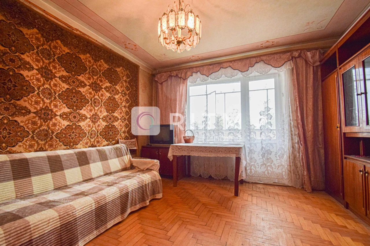 Sale of a 3-room apartment in the area of Canada, Ternopil