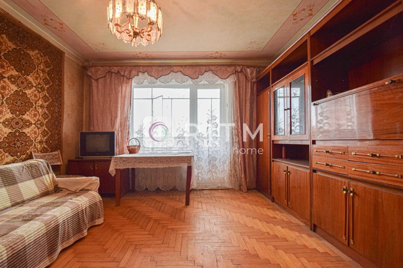 Sale of a 3-room apartment in the area of Canada, Ternopil