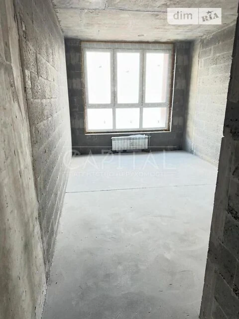 Продаж 1к квартири 43 кв. м на вул. Набережно-Рибальська дор