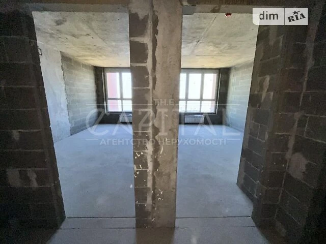 Продаж 1к квартири 43 кв. м на вул. Набережно-Рибальська дор