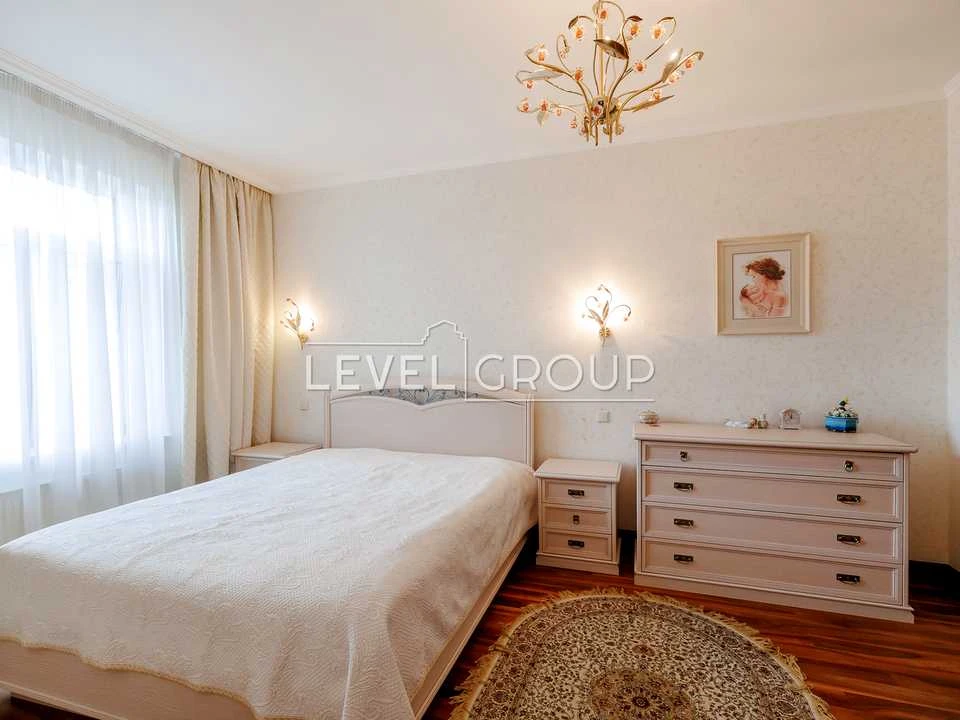 Apartment. Kyiv, Shekavyska St.