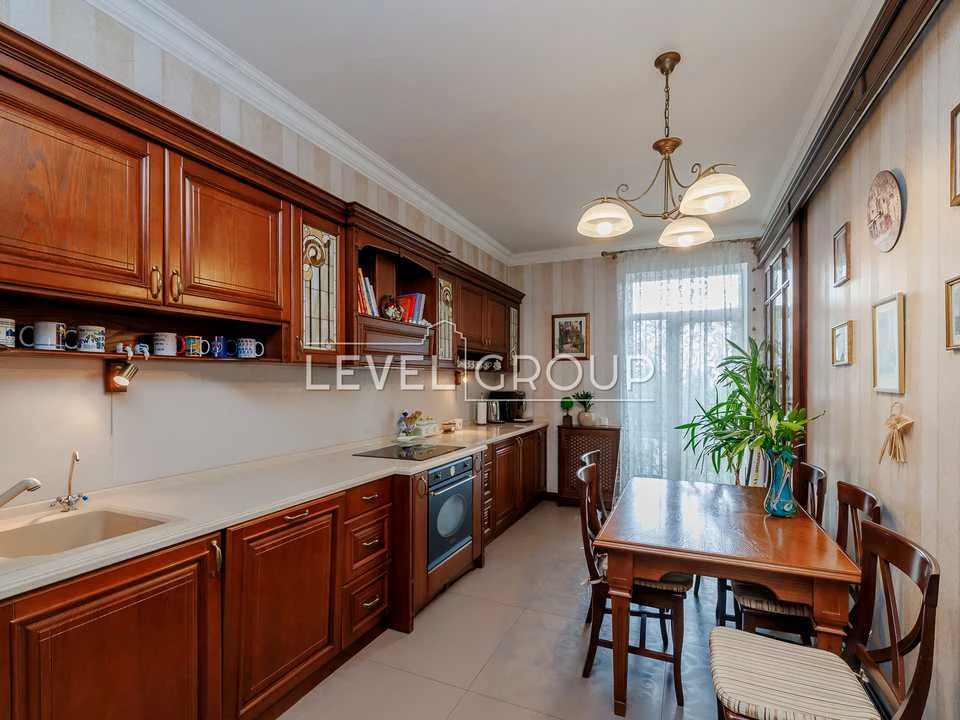 Apartment. Kyiv, Shekavyska St.