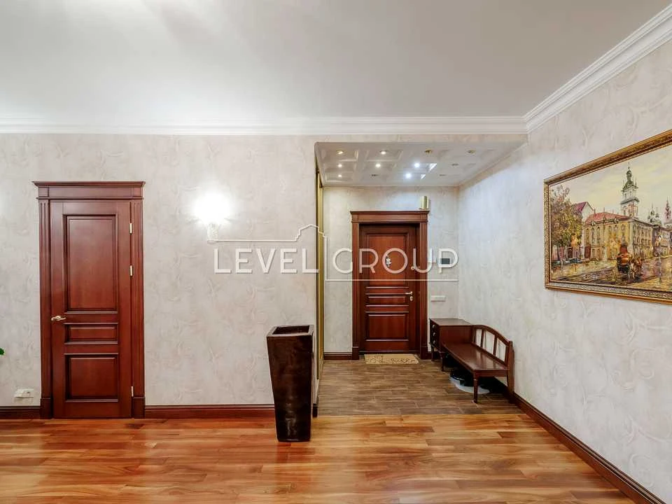 Apartment. Kyiv, Shekavyska St.