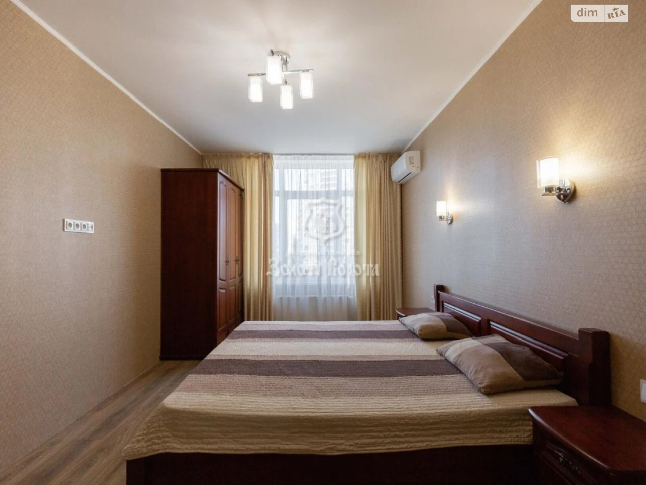 Продаж Квартира Дніпровський