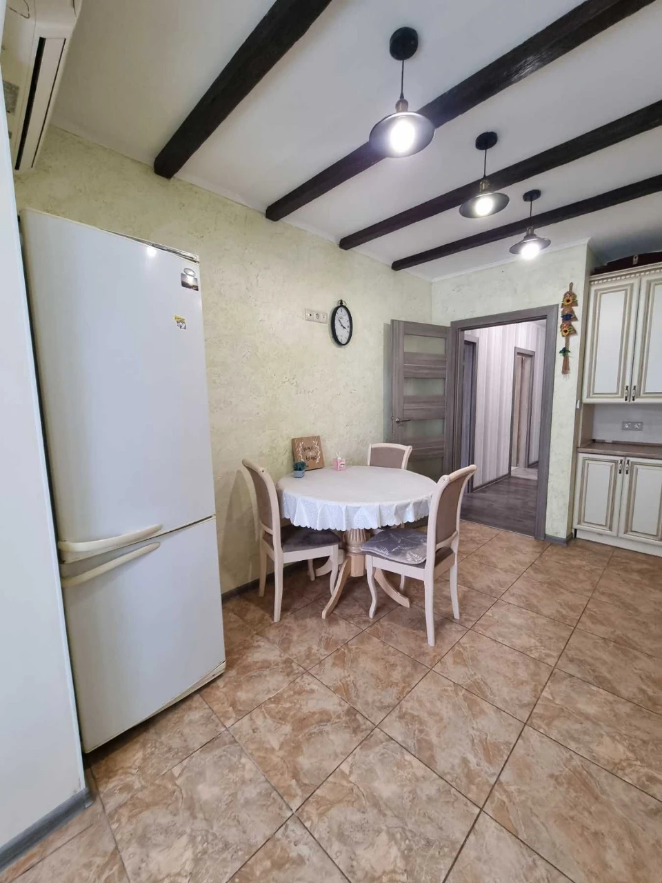 Продажа 2-комнатной квартиры с ремонтом в ЖК "Острова"