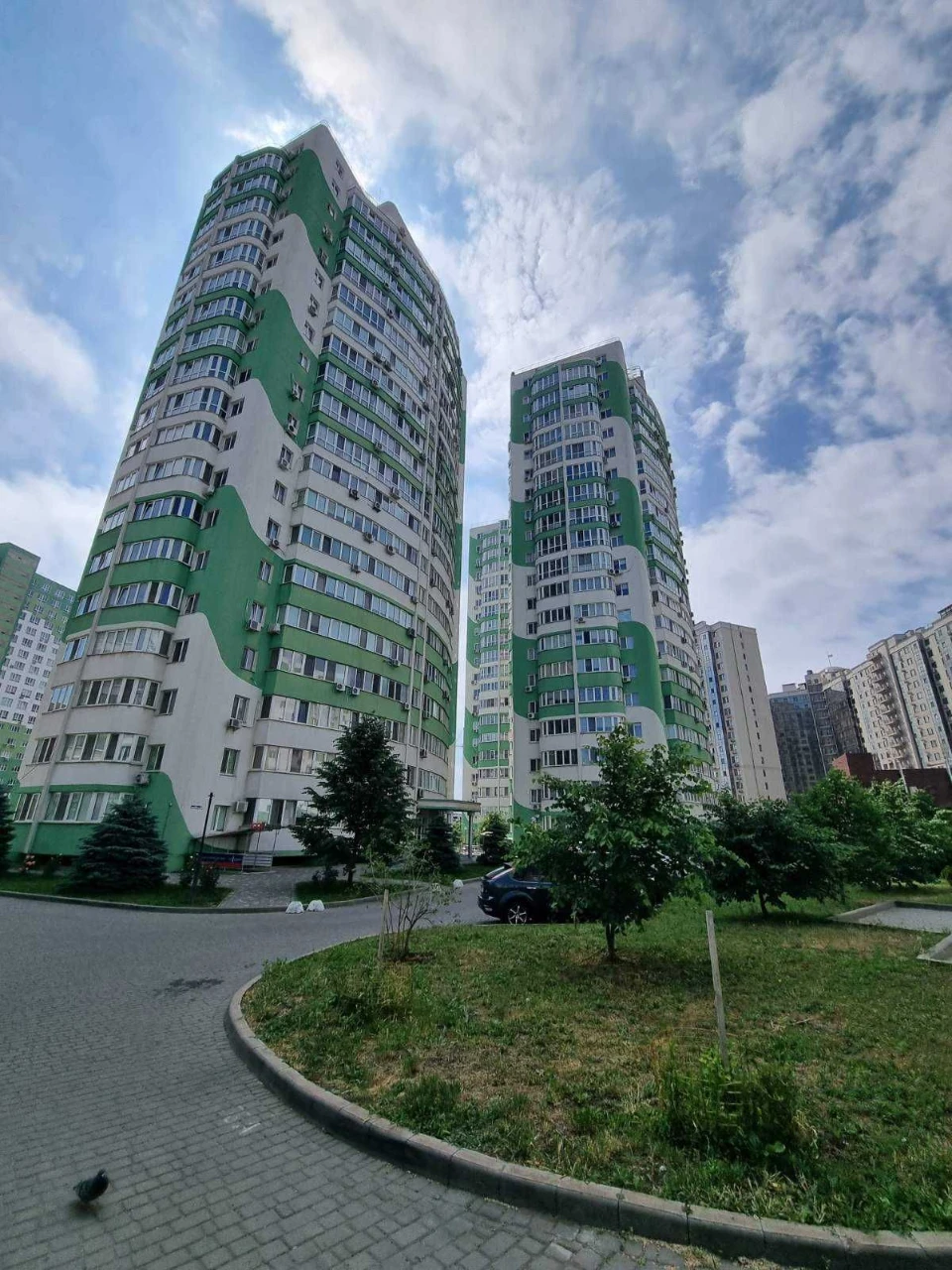 Продажа 2-комнатной квартиры с ремонтом в ЖК "Острова"
