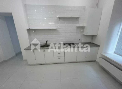 В продаже 2-комнатная квартира в историческом доме, недалеко