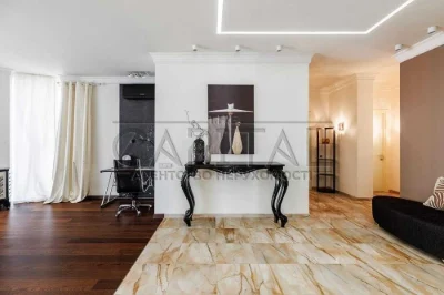Sale of 3-room apartment 150 sq. m. on Andriy Verkhoglyada St. 20 •