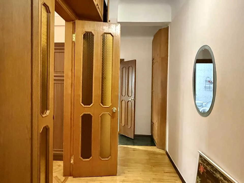 Квартира. Киев, Большая Васильковская улица.