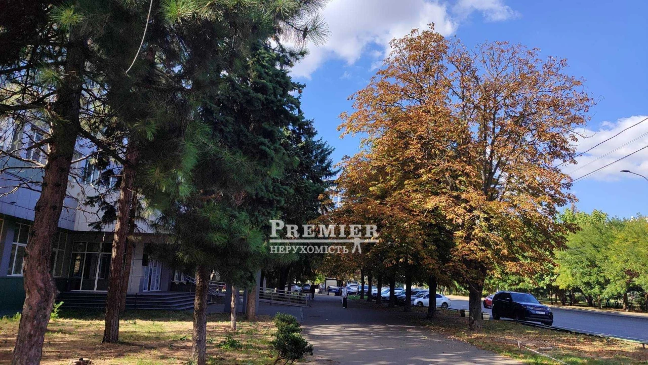 Продам трикімнатну квартиру на вулиці Філатова, 62 кв.м