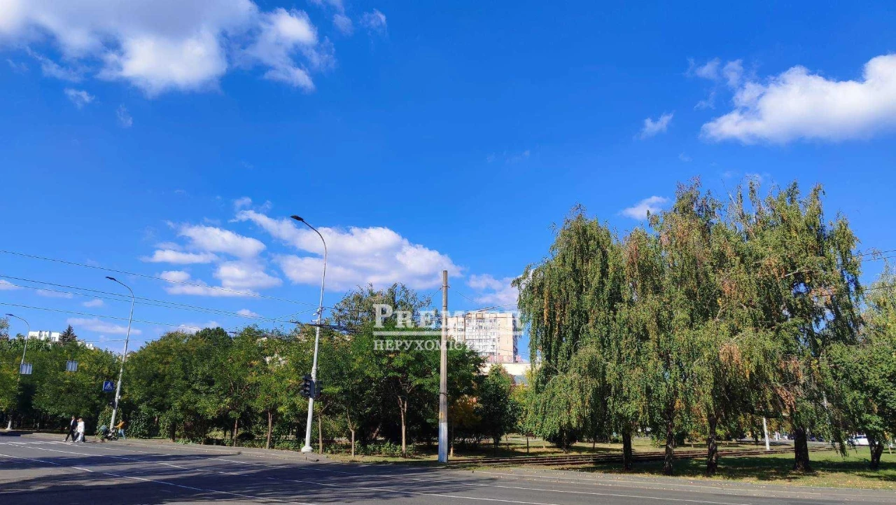Продам трикімнатну квартиру на вулиці Філатова, 62 кв.м