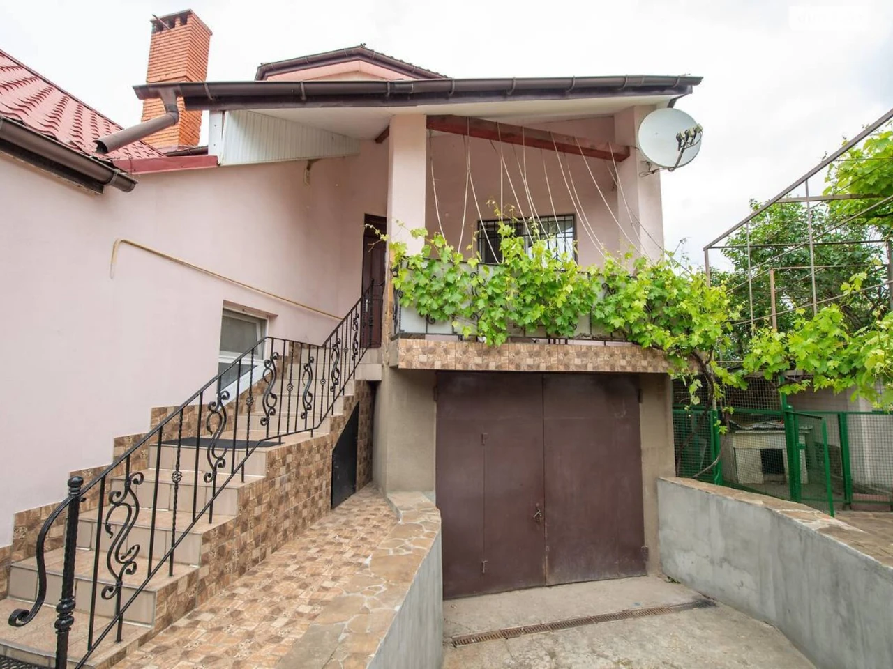 Sale of House in Chubayka