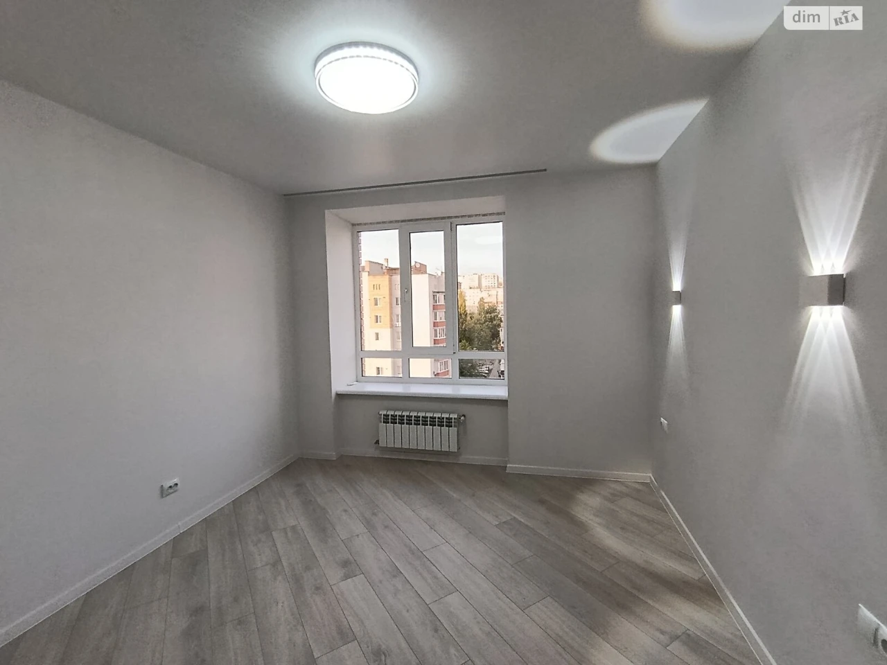 Продаж Квартира Виставка