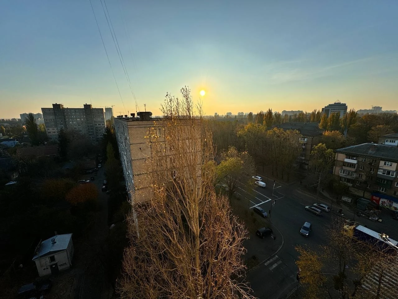 Rent 3-bedroom apartment 76 m², Vydradnyi Prospect, 55