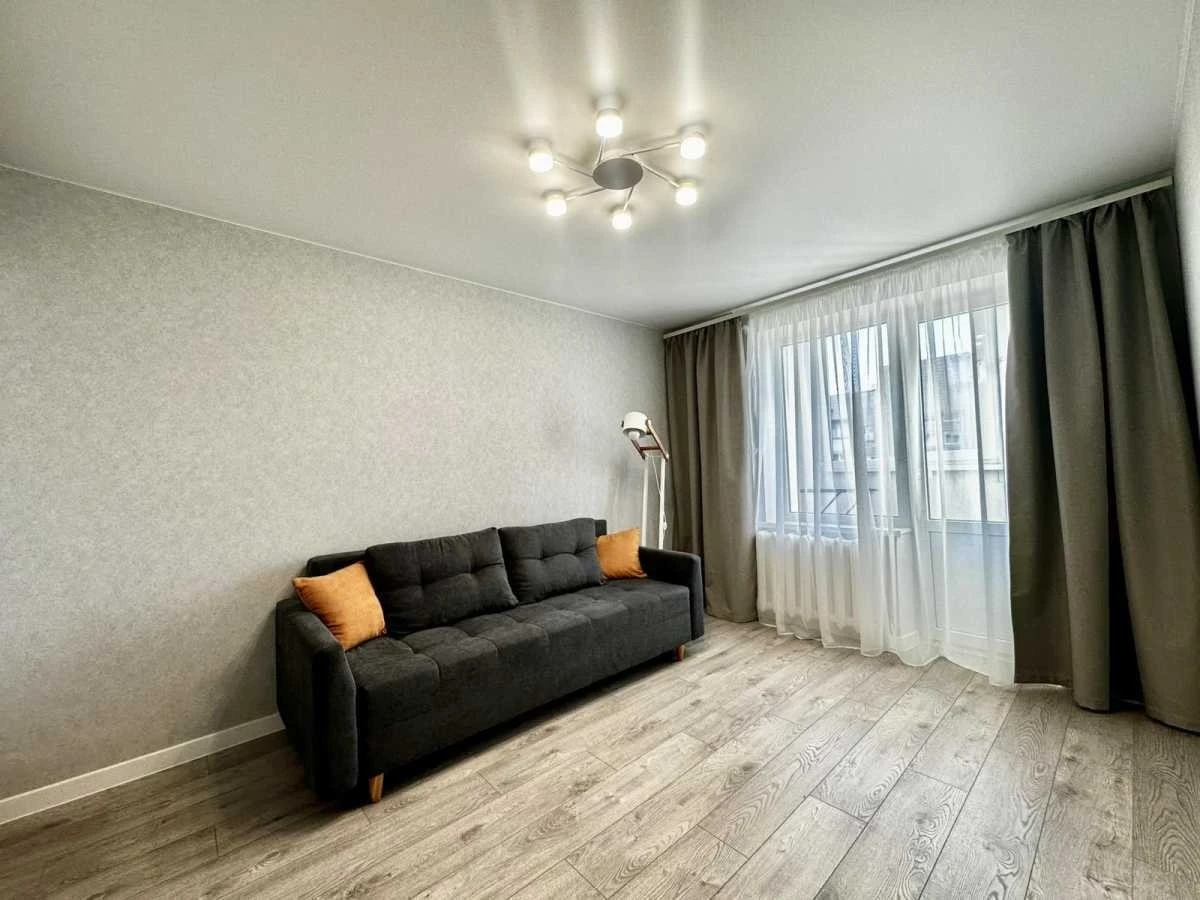 Сдается 1-комнатная квартира 28 м², улица Симиренка, 20